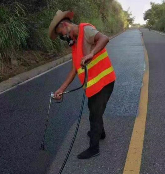 合川路面喷涂翻新彩色步道施工方案